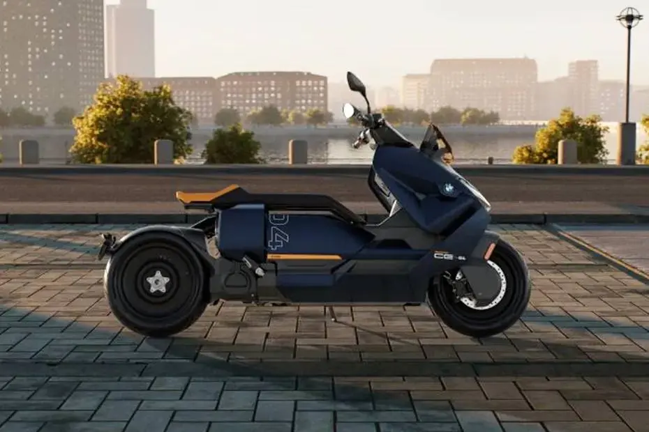 BMW CE 04