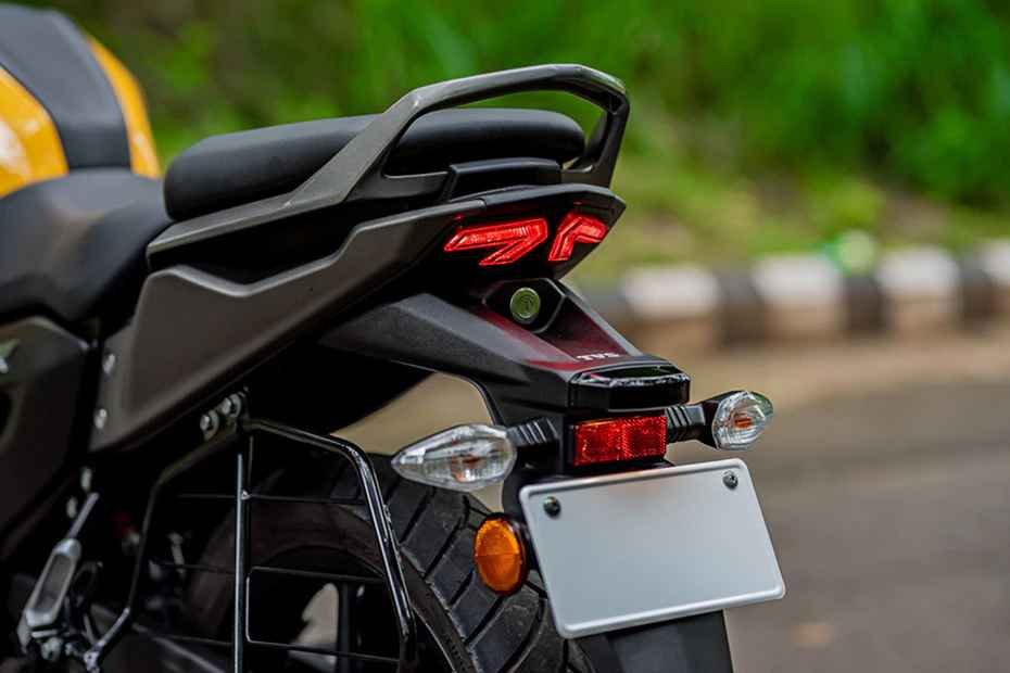 TVS Raider